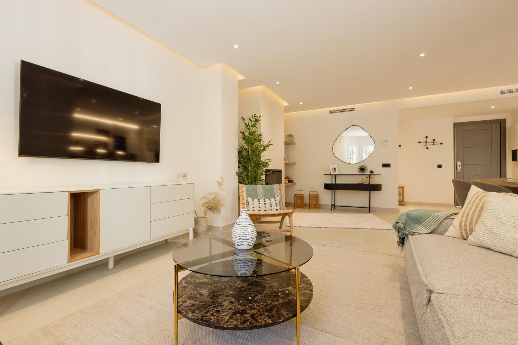 Apartamento In Near Golf And Marbella
